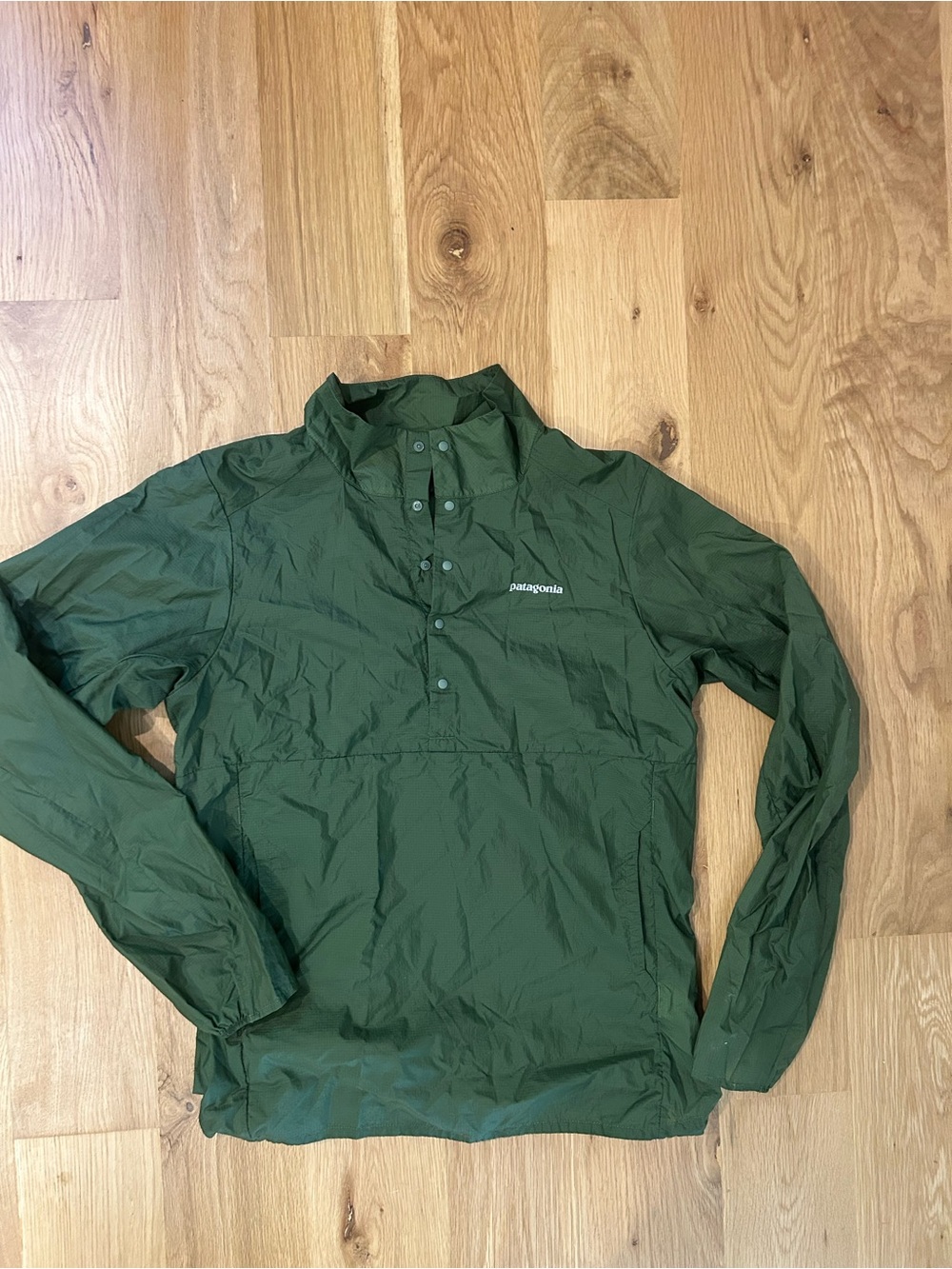 Patagonia Small Men's HOUDINI Windbreaker 1/4 snap neck Pullover - Dark Green